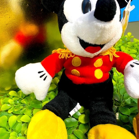 DISNEY EXCLUSIVE NWT 1990s CORONADO SPRINGS RESORT BELLHOP MICKEY BEAN BAG PLUSH - Picture 7 of 14